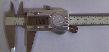 อิเล็กทรอนิกส์ดิจิตอลสแตนเลสเหล็ก Caliper สำหรับห้องปฏิบัติการของโรงเรียน