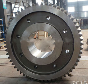 ปลอม 40CrNiMo8 เหล็กลานเกียร์แหวน / แหวน Spur Gear ความแม่นยำสูง