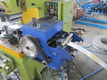 เครื่องไฮดรอลิดัดสำหรับจีบที่เกิดขึ้นแผ่นลูกฟูกที่มี 1kw Servo Motor