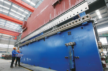 เครื่องไฮดรอลิท่อดัดมี 2 ชุดการประสานการทำงานร่วมกัน CNC